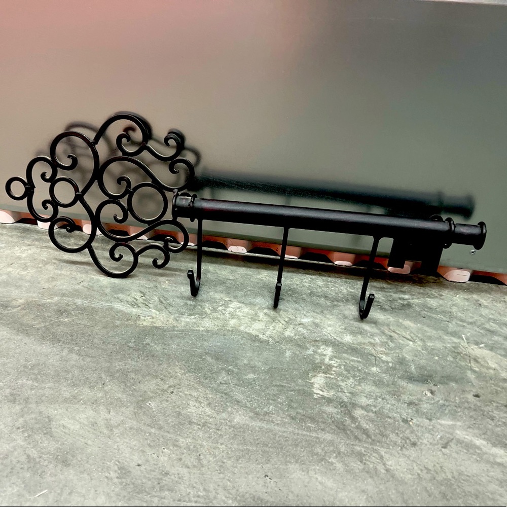 Key wall decor